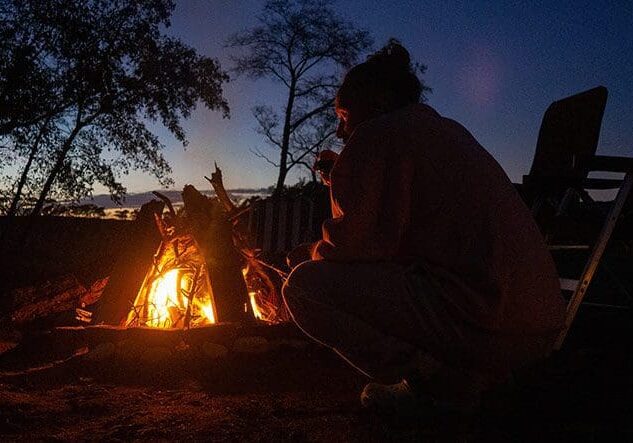 Campfire for overnight camping